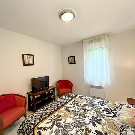 Apartment F2 Climatise A Lamalou-les-bains, Terrasse, Proche Centre Et Thermes, Animaux Acceptes - Fr-1-451-167 *