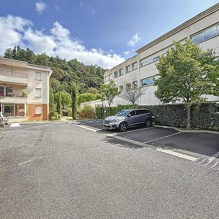 Apartment F2 Climatise A Lamalou-les-bains, Terrasse, Proche Centre Et Thermes, Animaux Acceptes - Fr-1-451-167