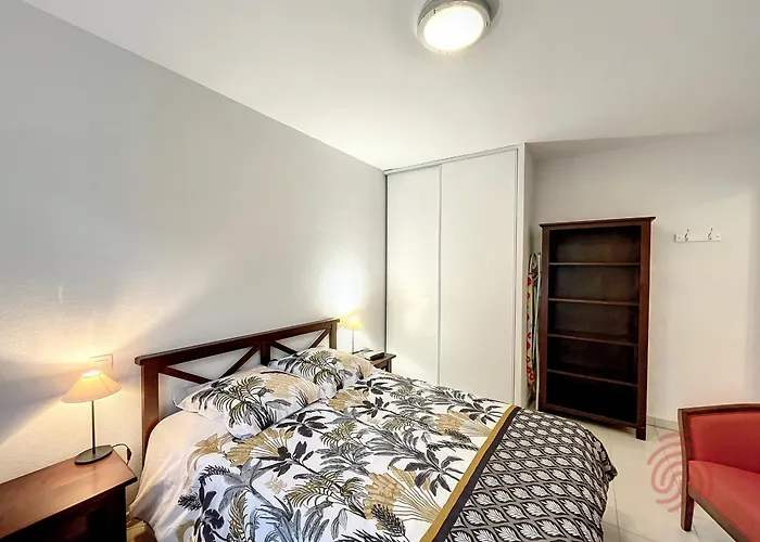 F2 Climatise A Lamalou-les-bains, Terrasse, Proche Centre Et Thermes, Animaux Acceptes - Fr-1-451-167 דירה *