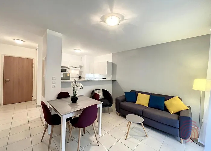 F2 Climatise A Lamalou-les-bains, Terrasse, Proche Centre Et Thermes, Animaux Acceptes - Fr-1-451-167 למאלו-לה-בן