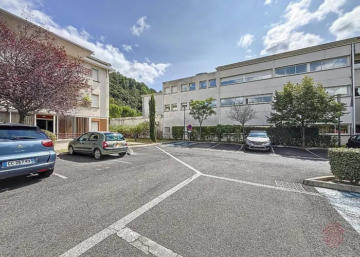 F2 Climatise A Lamalou-les-bains, Terrasse, Proche Centre Et Thermes, Animaux Acceptes - Fr-1-451-167 דירה למאלו-לה-בן